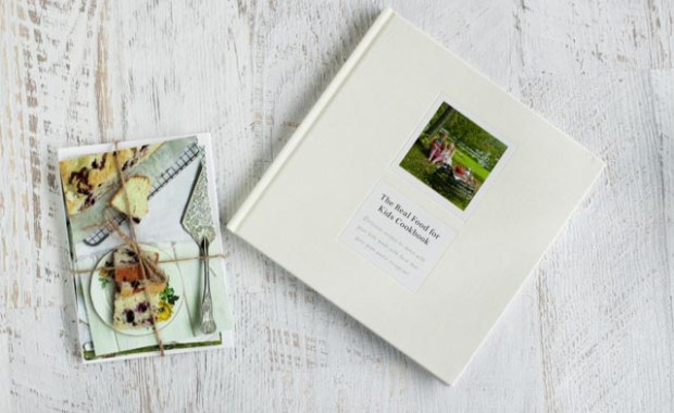Eloise Emmett Gift Cards & Book (1 of 1)