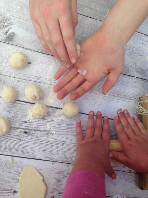 dough rolling (1 of 1)